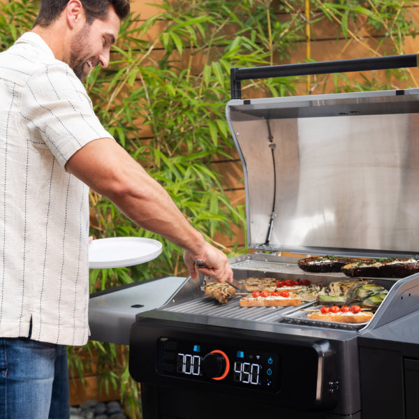 Current Model G Dual Zone Grill with Cabinet, Onyx