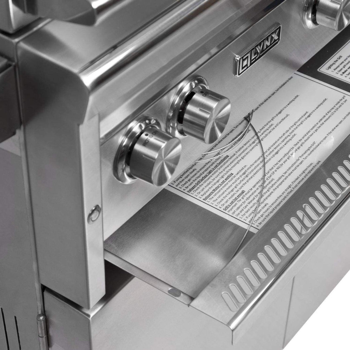 Lynx 42-Inch Professional Gas Grill On Cart with 2 Ceramic & 1 Trident Infrared Burners (L42TRF-LP/NG)