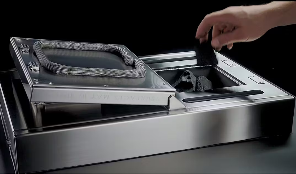 Built-in Charcoal Gravity Smoker