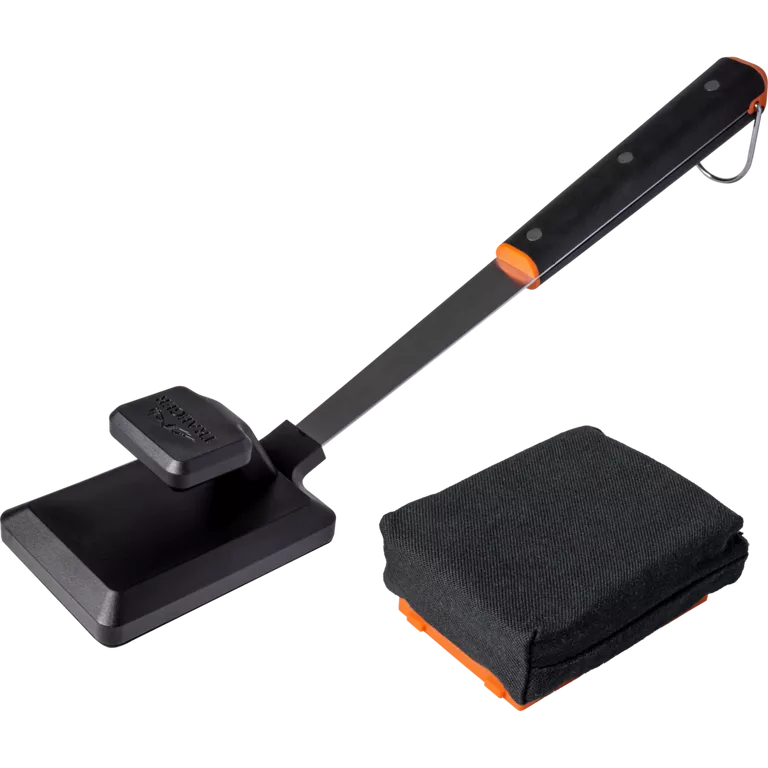 Traeger BBQ Steam and Clean Brush BAC881