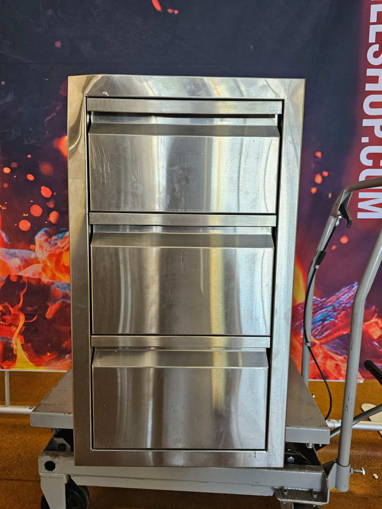 *OPEN BOX* RCS Triple Drawer VTD3 - Minor Damage