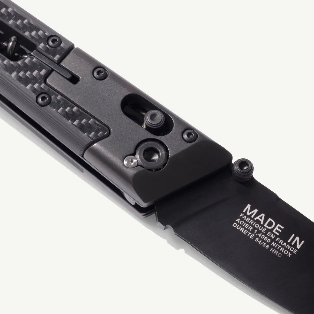 Made In Pocket Utility Knife Carbon Fiber PVD