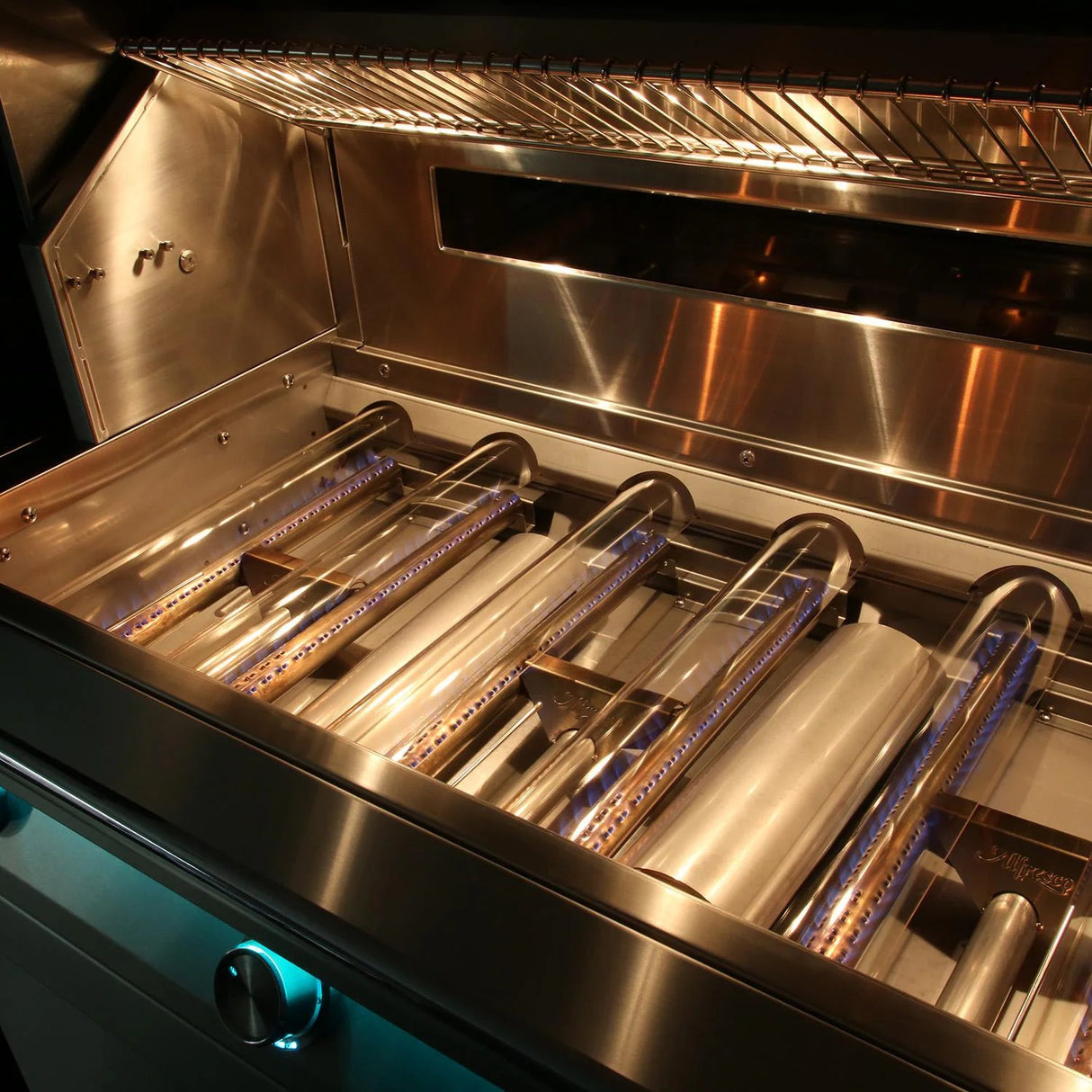 Alfresco Intelligent Professional AIPG 42” 3-Burner Built-In Grill | Natural Gas & Propane