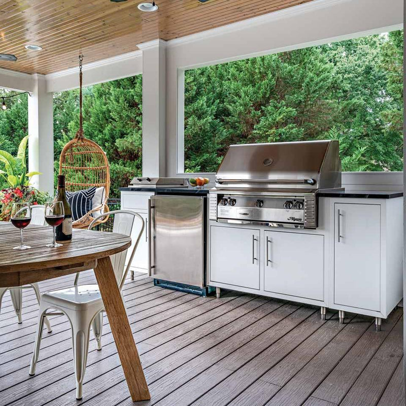 White Challenger Designs Outdoor Kitchen with an Alfresco Built-in Gas Grill from Texas Star Grill Shop