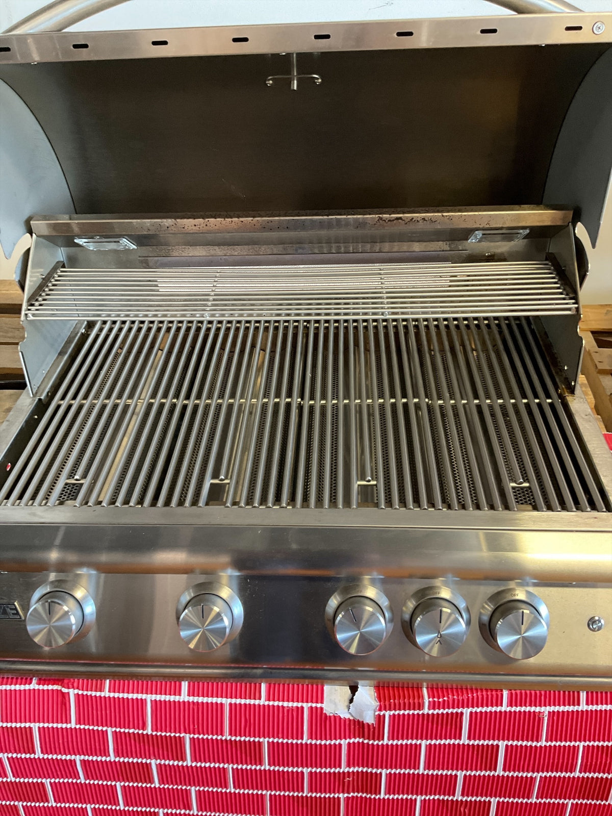 [Refurbished] Blaze Premium LTE 4-Burner Natural Gas Built-In Grill (BLZ-4LTE3-NG)