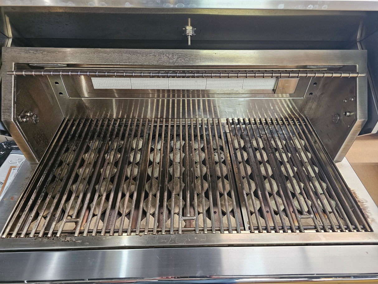 *OPEN BOX* Alfresco Premium 42" Gas Grill - Demo Grill Barely Used