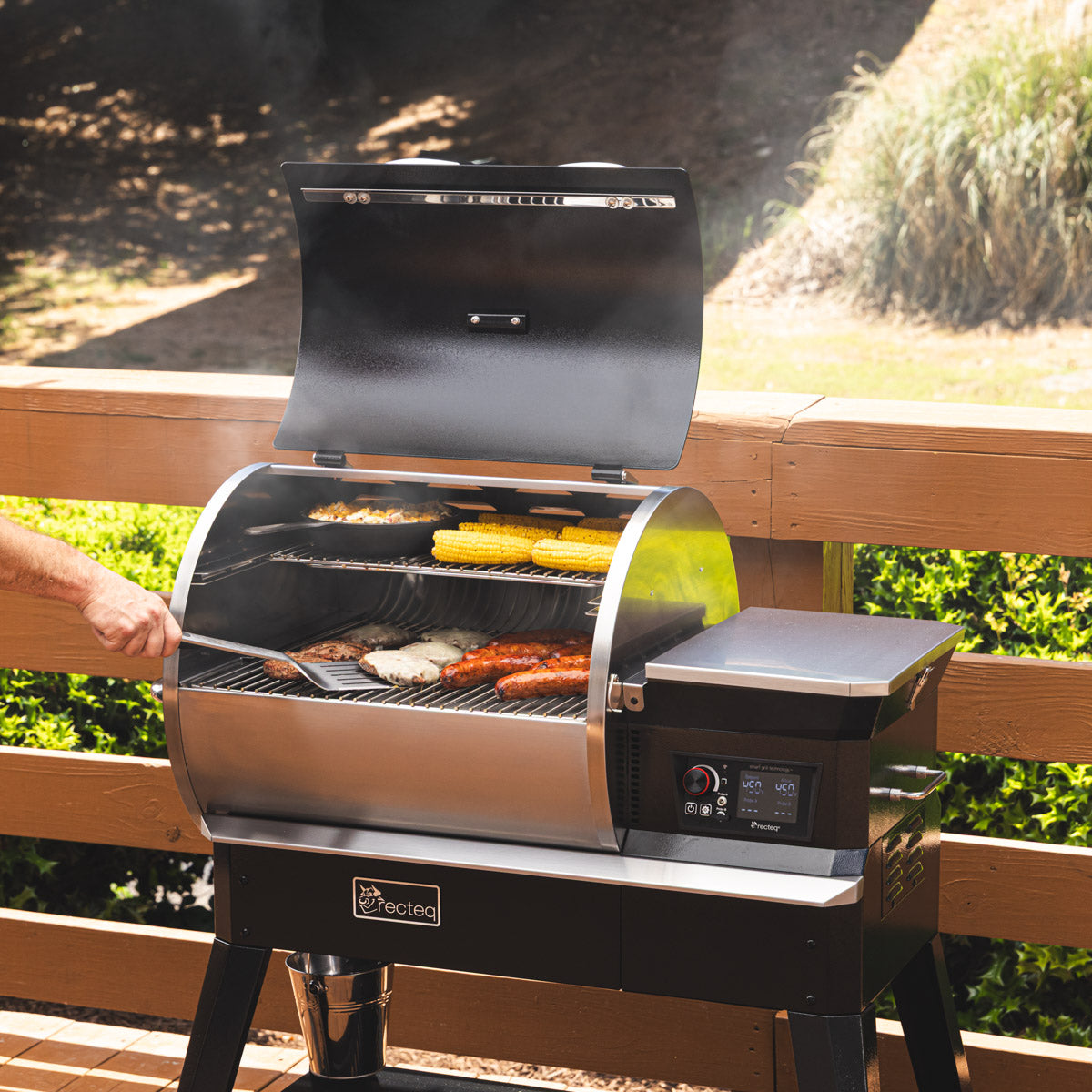 Recteq Patio Legend 600 Wood Pellet Grill - RT-600PL