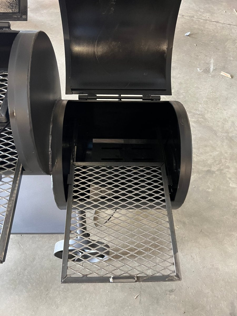 Old Country BBQ Pits Brazos Loaded 35 Offset Charcoal Smoker w/ Counterweight - OC20X60L
