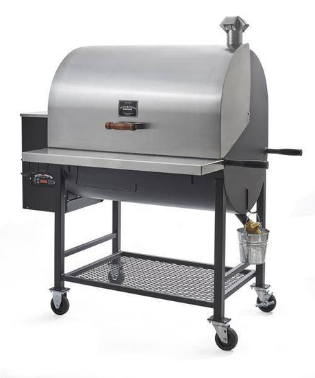 Pitts & Spitts Maverick 2000 Wood Pellet Grill w/ 8" Big Wheels - Texas Star Grill Shop P-MAV-2000