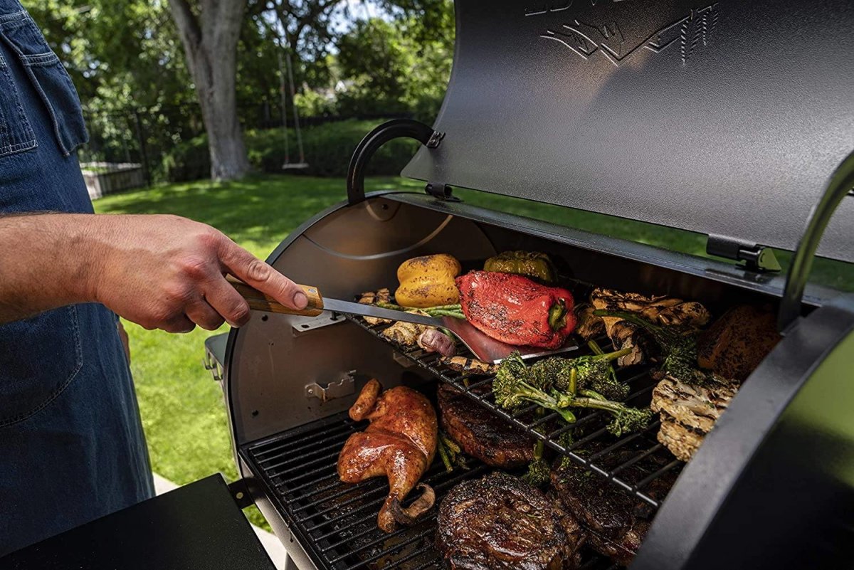 Texas traeger outlet grill